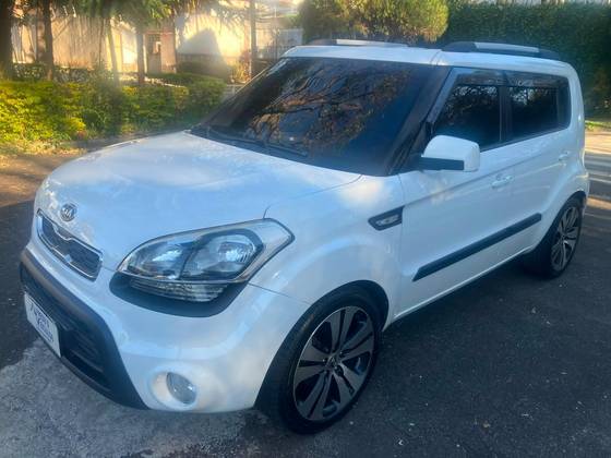 KIA SOUL 1.6 U.154 16V GASOLINA 4P AUTOMÁTICO KIA SOUL 1.6 U.154 16V GASOLINA 4P AUTOMÁTICO